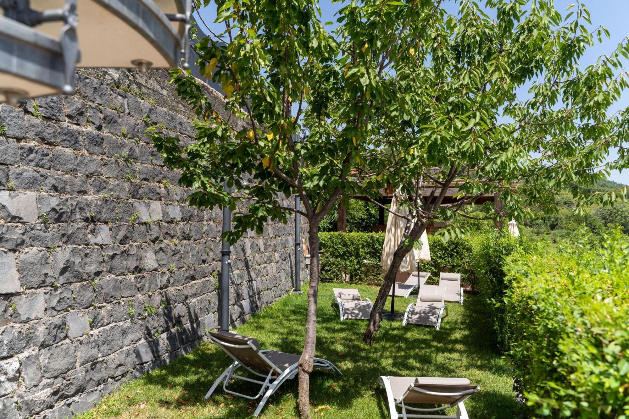 Etna Sunshine Rent Rooms Puntalazzo Eksteriør bilde