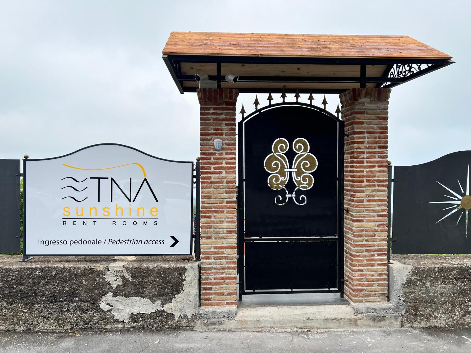 Etna Sunshine Rent Rooms Puntalazzo Eksteriør bilde